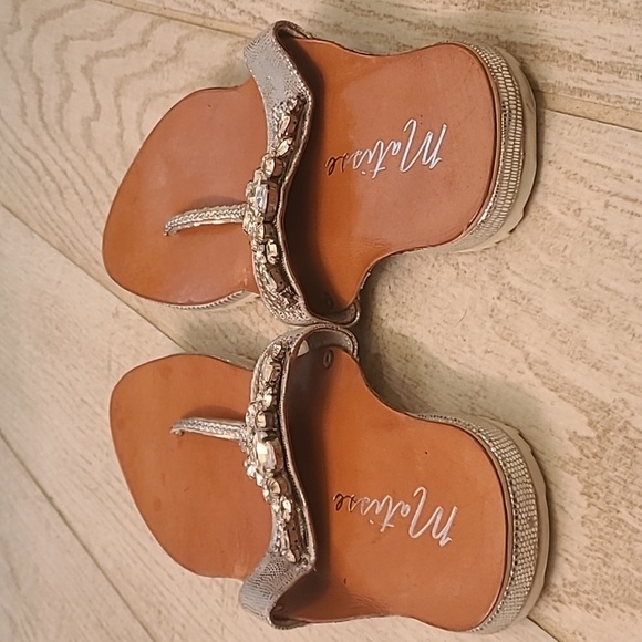 Matisse Silver BLING Leather Sandals in a Size 10! VGUC! - Picture 3 of 7